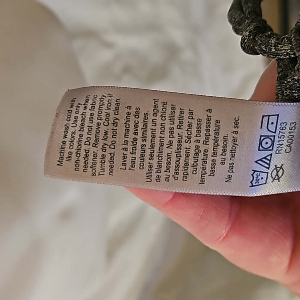 Active wear top - Picture 7 of 8